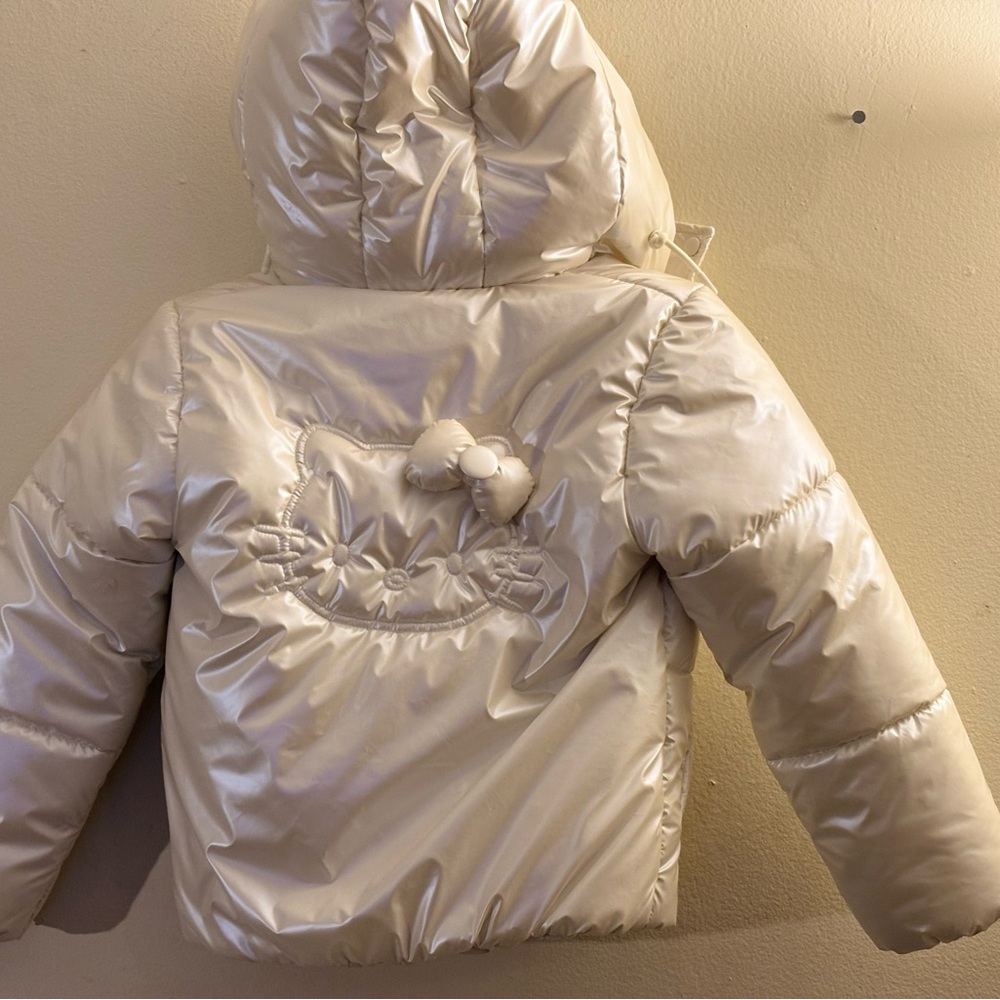 NWT Hello Kitty White Puffer Kids Jacket Sz 9/10 - Picture 3 of 15